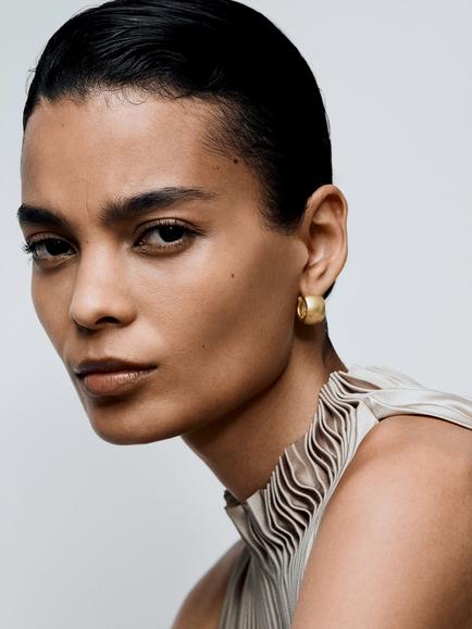 Reiss Porsha Polished Hinged Huggie Earrings, Gold - view 2, Gold Tone