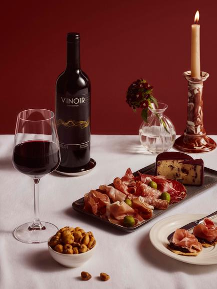 John Lewis Spirit of Christmas Hamper - view 2, Multi