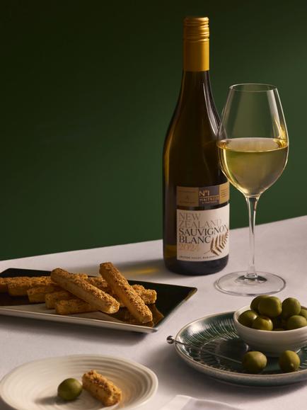 Waitrose & Partners No.1 White Wine Paring Hamper - view 2, Multi