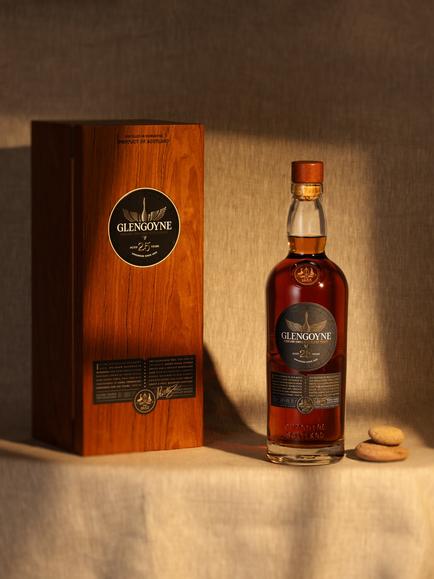 Glengoyne 25 Year Old Sherry Oak Highland Single Malt Scotch Whisky, 70cl - view 2, Amber