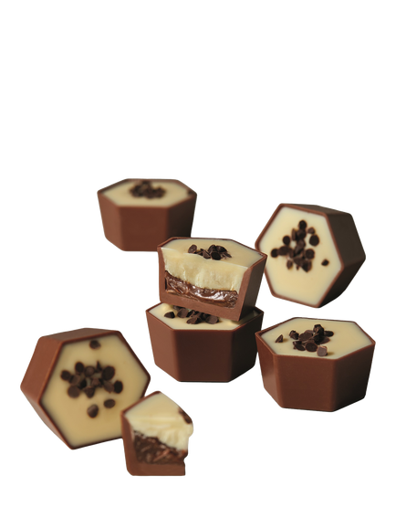 Hotel Chocolat Tiramisu Selector, 75g, Multi