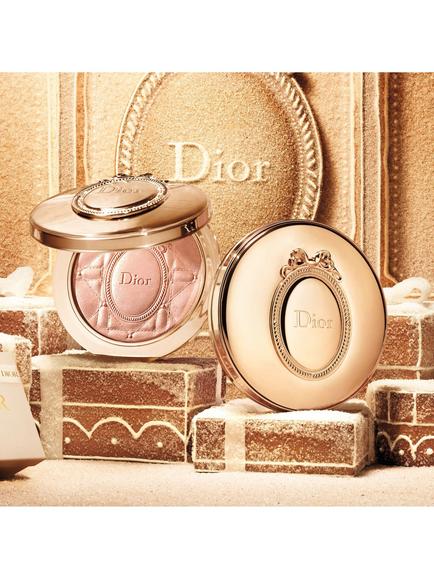 DIOR Forever Glow Luminizer Holiday Edition, 29 Frozen Médaillon - view 2, 29 Frozen Médallion