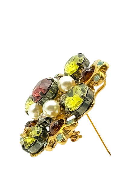 Pre-loved CHANEL Byzantine Crystal Brooch, Dated 2005, Gold - view 2, Gold