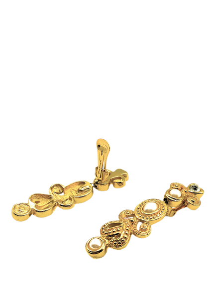 Pre-loved Vintage Dior Pearl Etruscan Clip-On Earrings, Gold - view 2, Gold