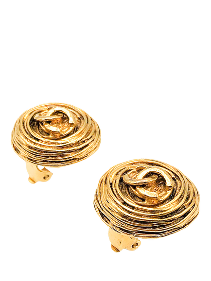 Pre-loved Vintage CHANEL Birds Nest Clip-On Earrings, Dated 1994, Gold - view 2, Gold