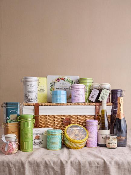 Cartwright & Butler Showcase Hamper, Multi