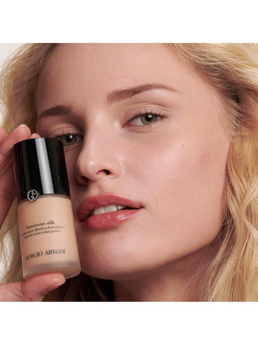 Product image 2 of 6, which shows Giorgio Armani Luminous Silk Foundation, 5.25