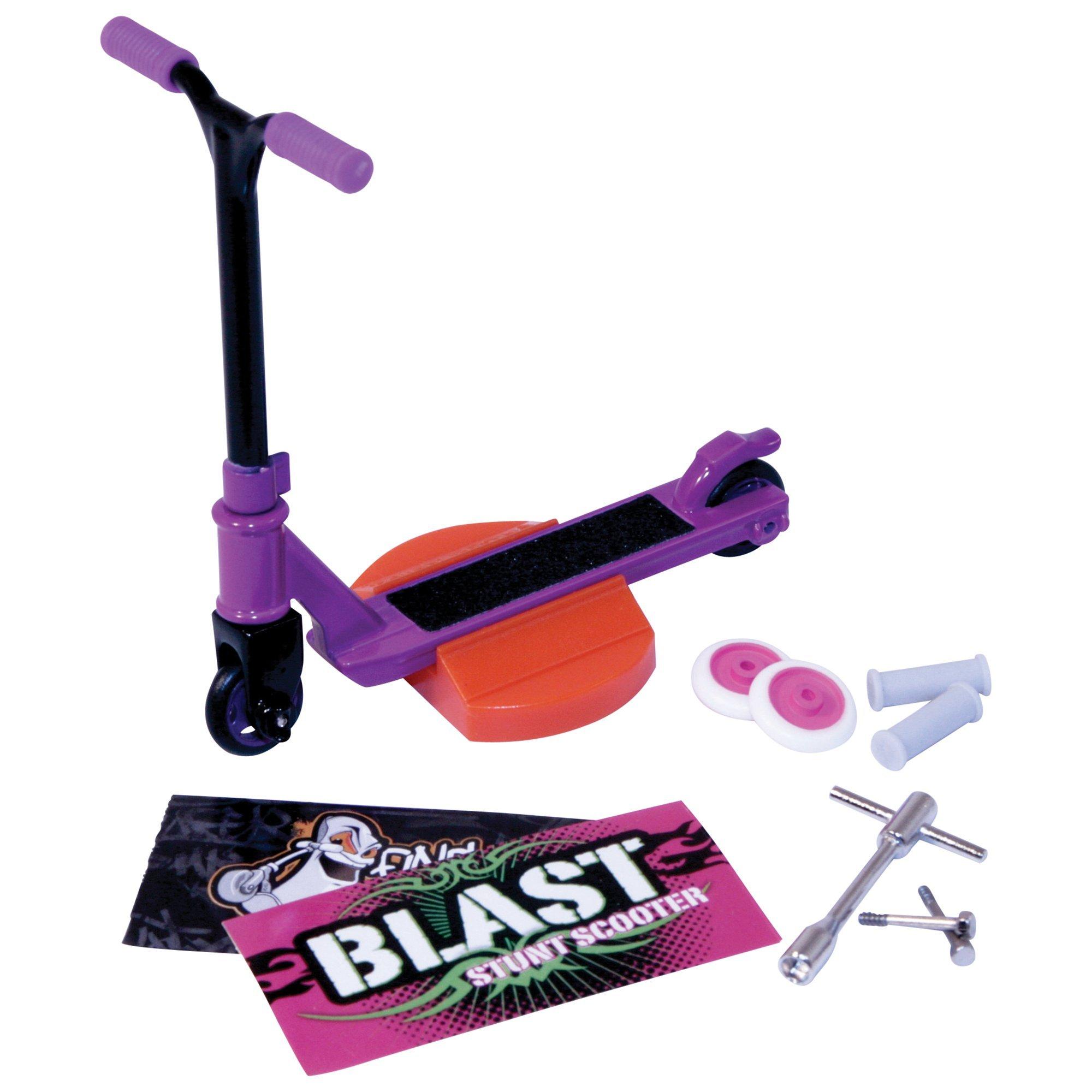 Finger Whips Finger Scooter, Assorted