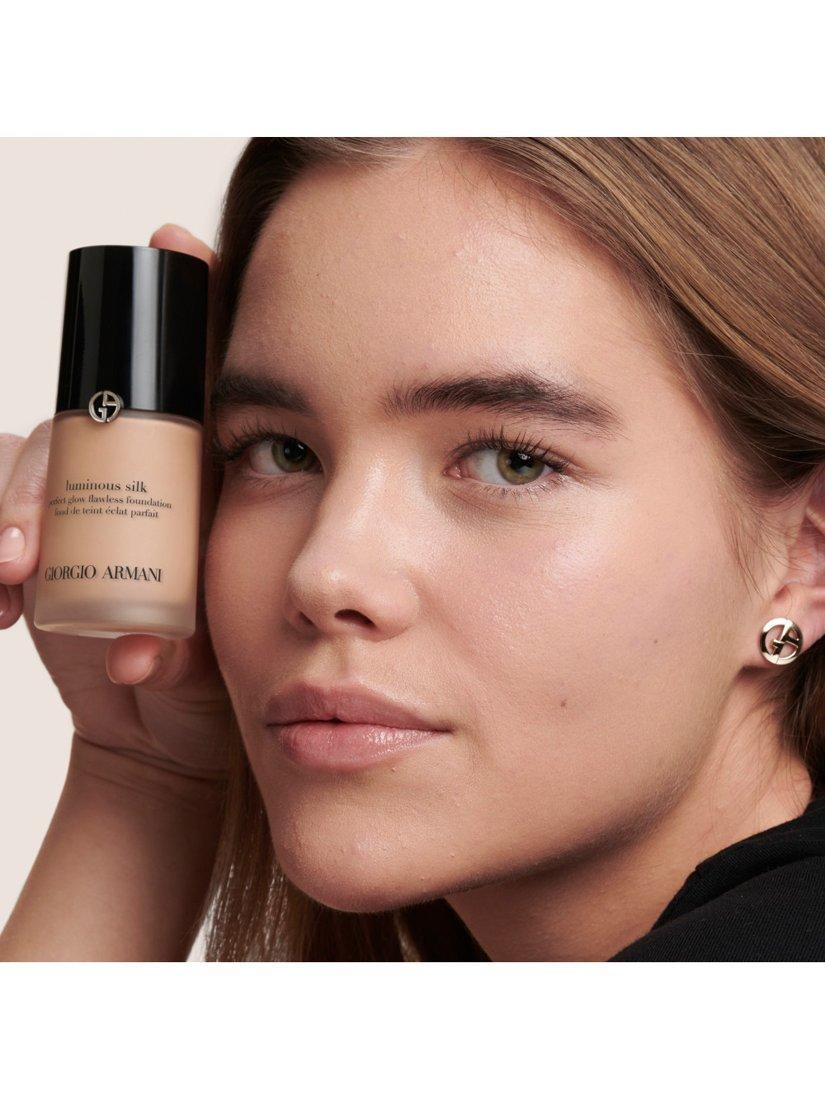Product image 2 of 5, which shows Giorgio Armani Luminous Silk Foundation, 4.25