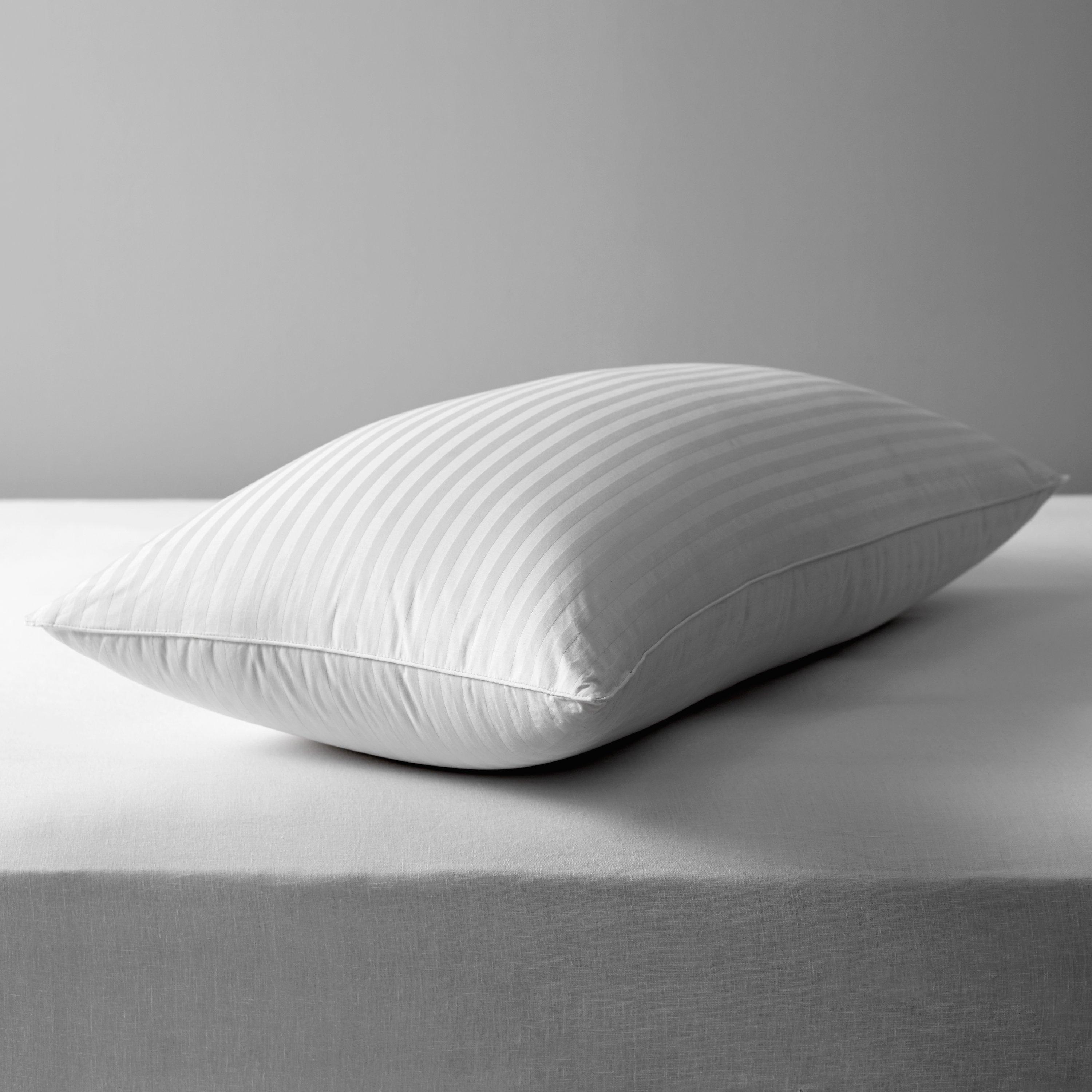John Lewis & Partners Natural Collection Hungarian Goose Down Kingsize Pillow, Soft/Medium