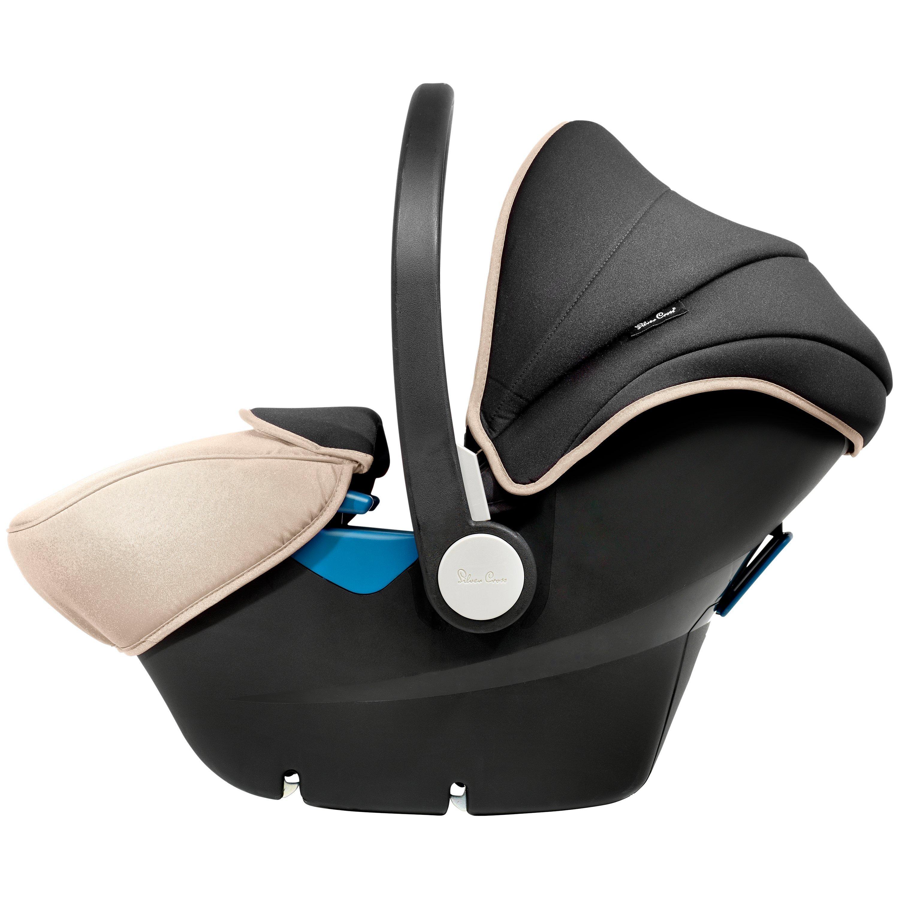 Baby in silver cross car seat hotsell