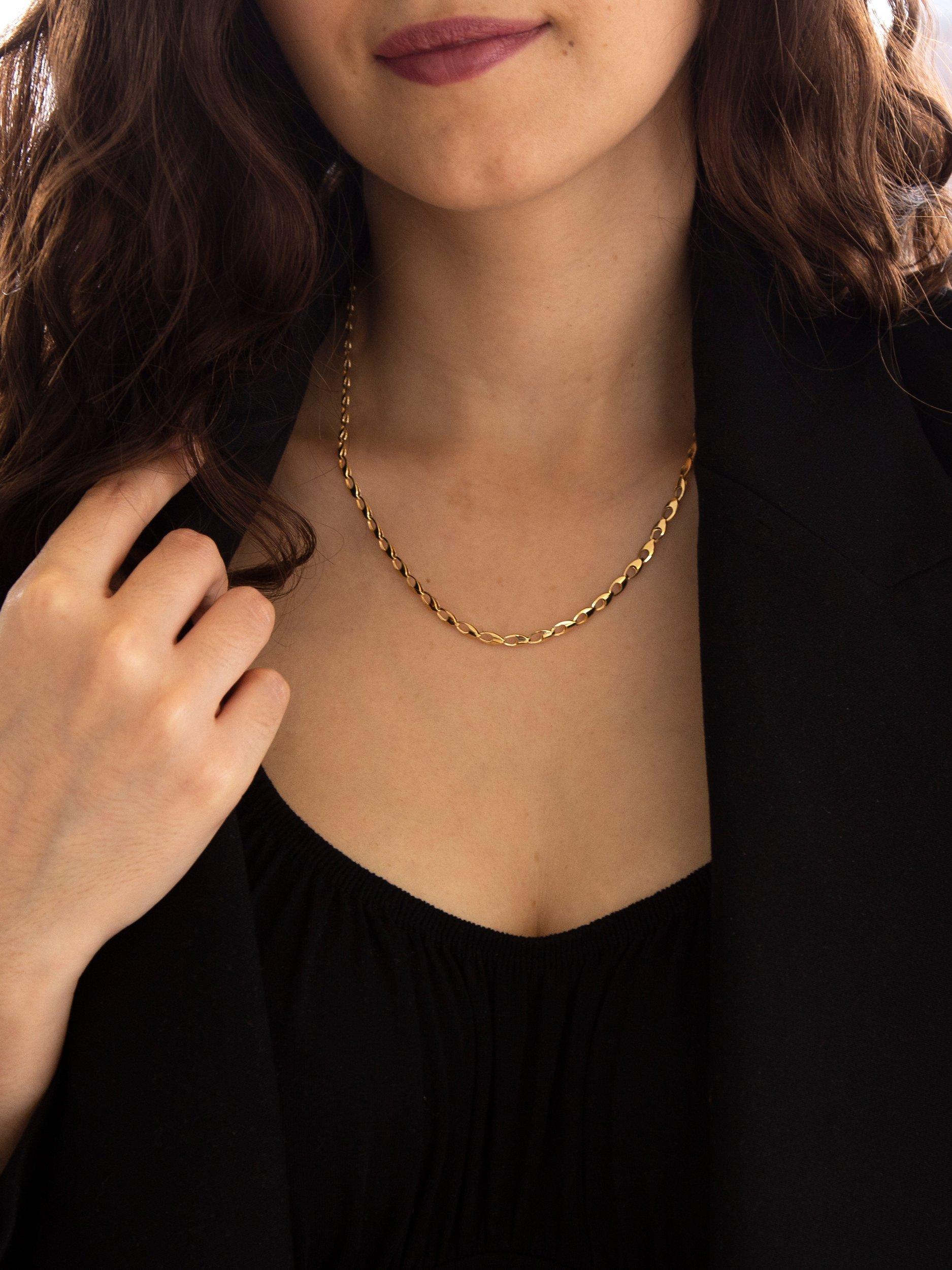 Product image 2 of 4, which shows IBB 9ct Yellow Gold Oval Link Necklace, Gold