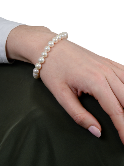 E.W Adams 9ct Freshwater Cultured Pearl Bracelet, White - view 2, White