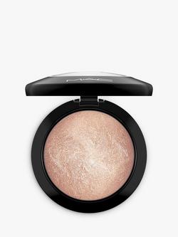 MAC Mineralize Skinfinish - view 2, Soft & Gentle