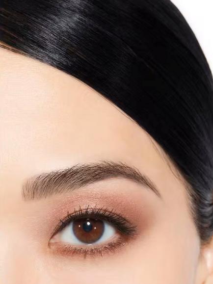 CHANEL Les 4 Ombres Multi-Effect Quadra Eyeshadow - view 2, 204 Tissé Vendôme