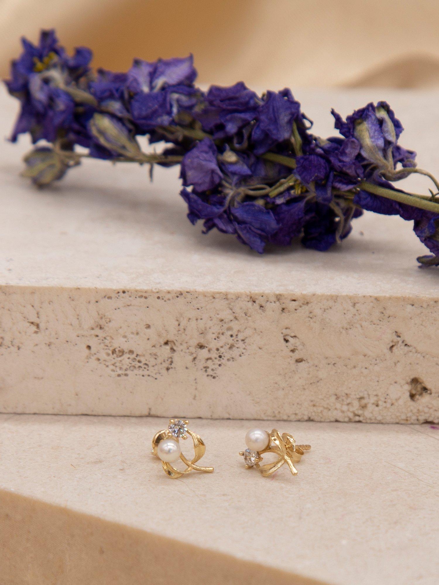 Product image 3 of 4, which shows IBB 9ct Yellow Gold Pearl Cubic Zirconia Stud Earrings, Yellow Gold