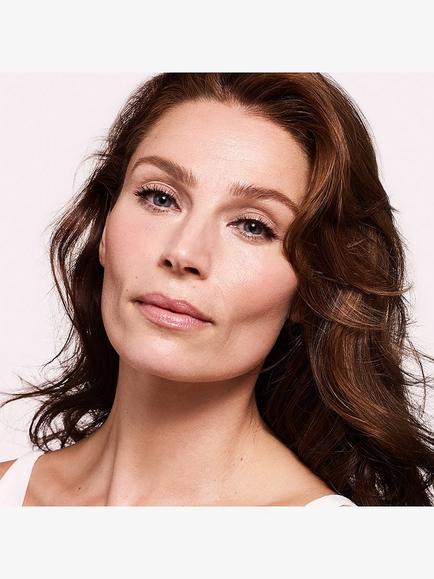Charlotte Tilbury Wonderglow Instant Soft-Focus Beauty Flash Primer - view 2, 
