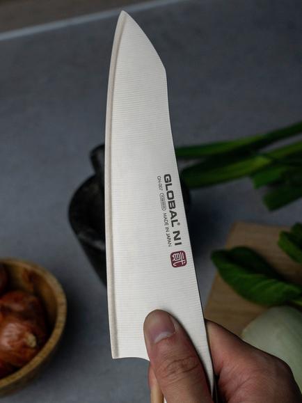 GLOBAL NI Series, Santoku Knife, 18cm - view 2, Silver