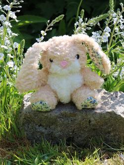 Apples to Pears Gift in a Tin Sew Me Up Floral Bunny - view 2, Cream