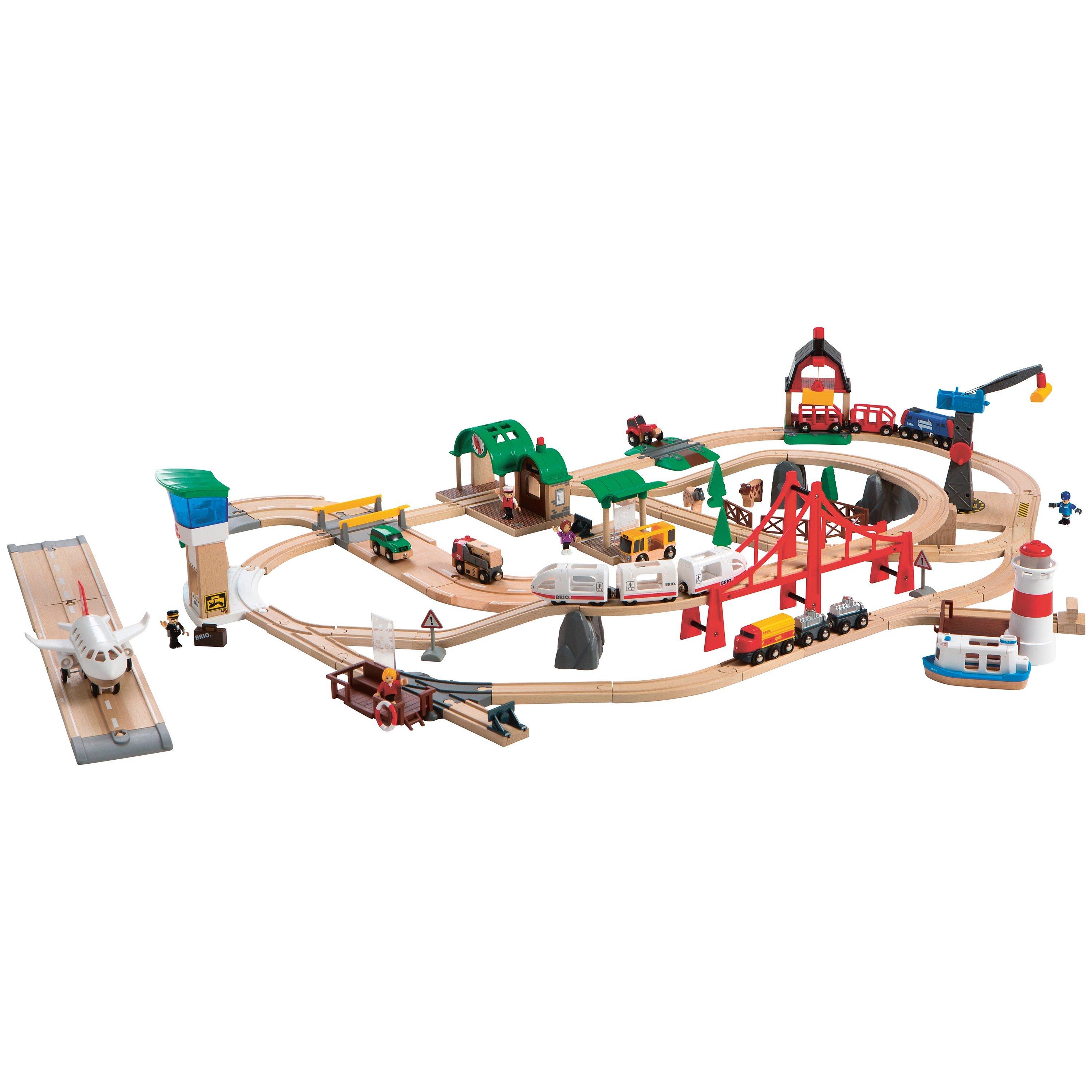 Brio Railway World Deluxe Set