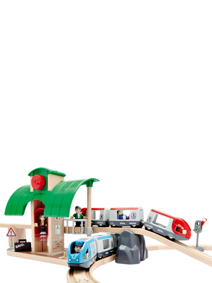 BRIO World Travel Switching Train Set, FSC-Certified (Beech), 