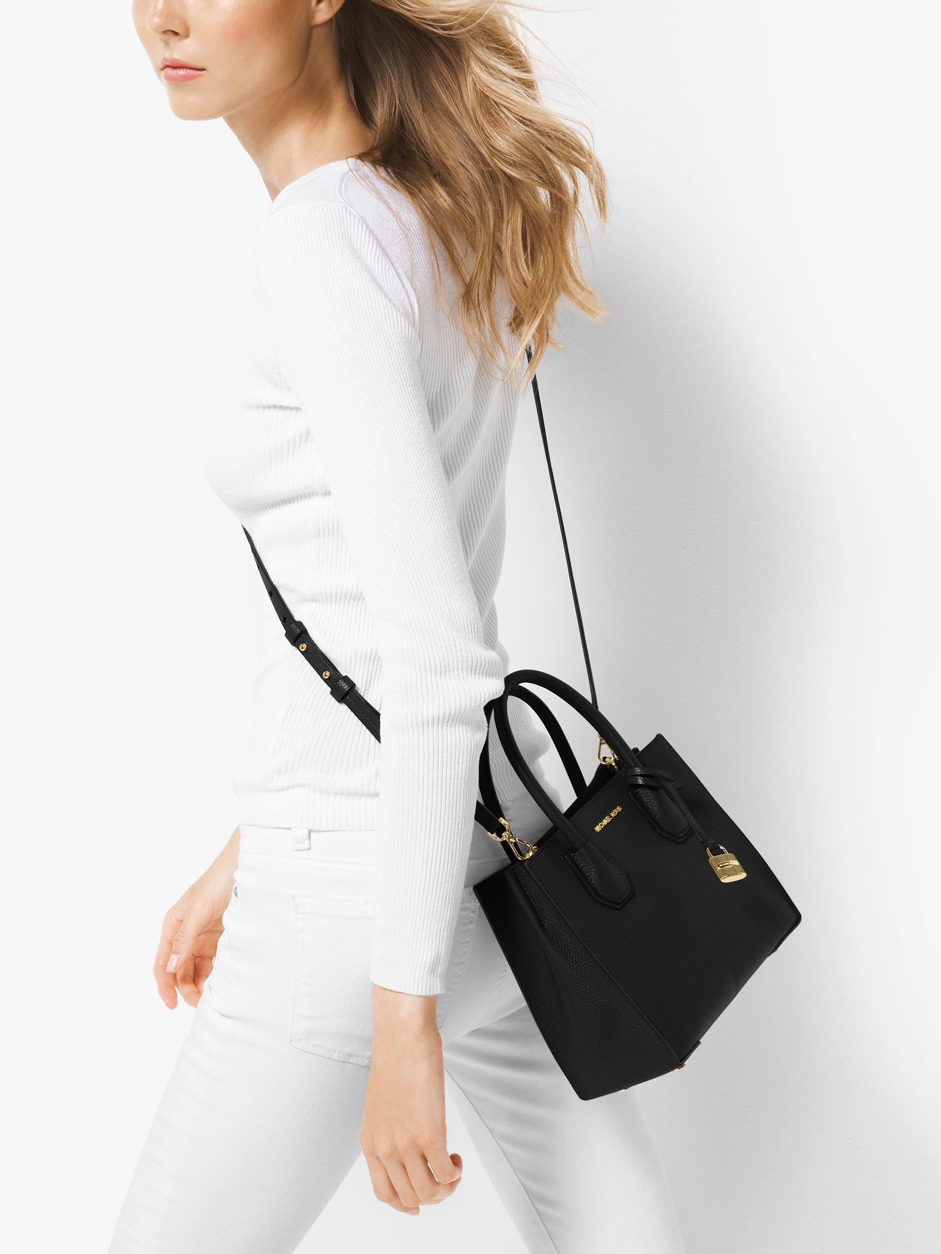 Michael kors black mercer bag deals