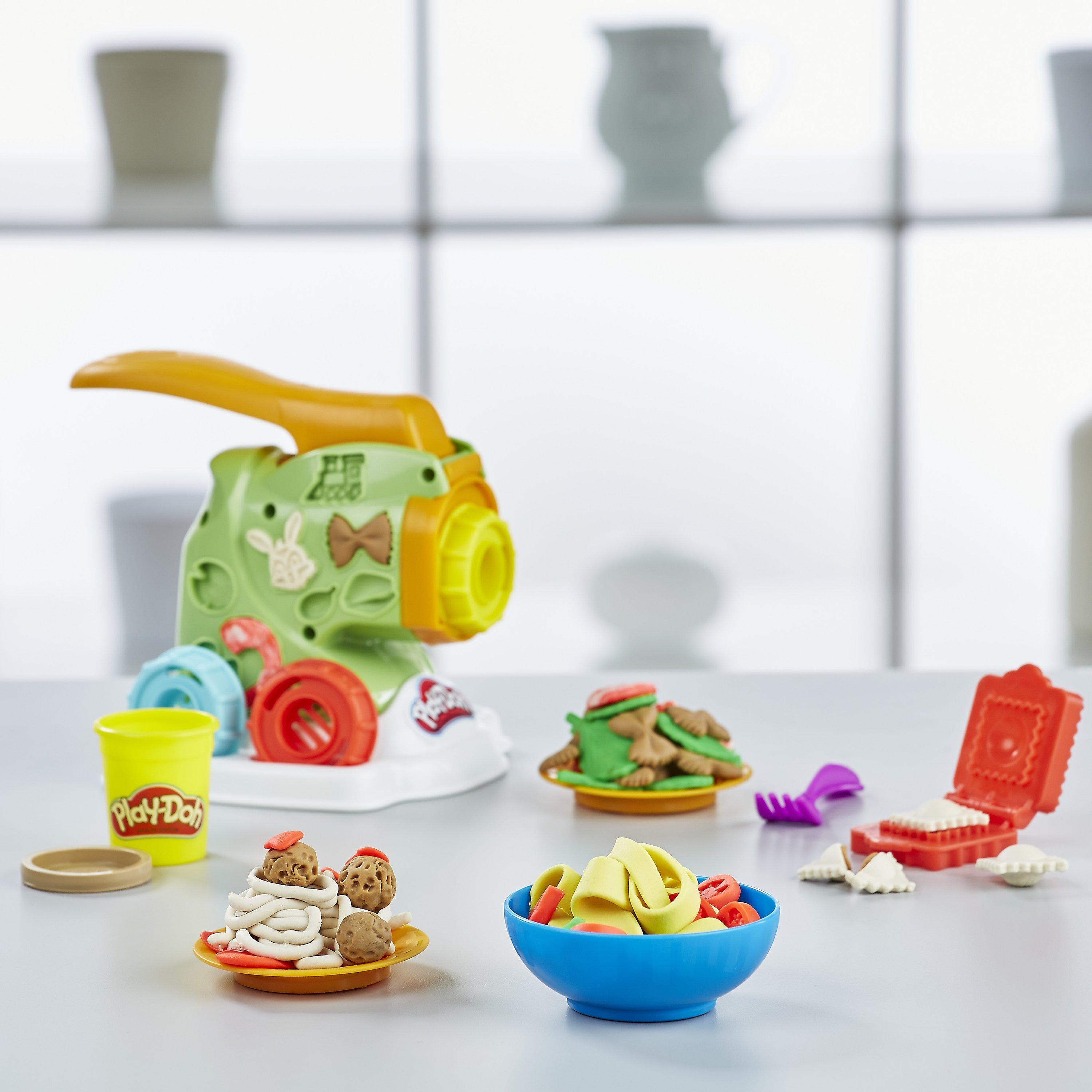 Play Doh Kitchen Creations Noodle Makin Mania Set