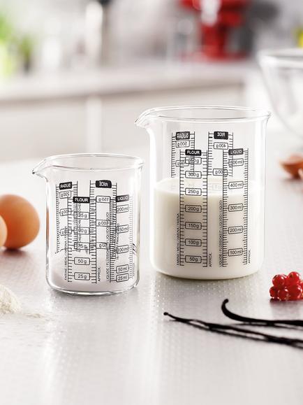 Pyrex Measure and Mix Jug, 750ml, Clear - view 2, Clear