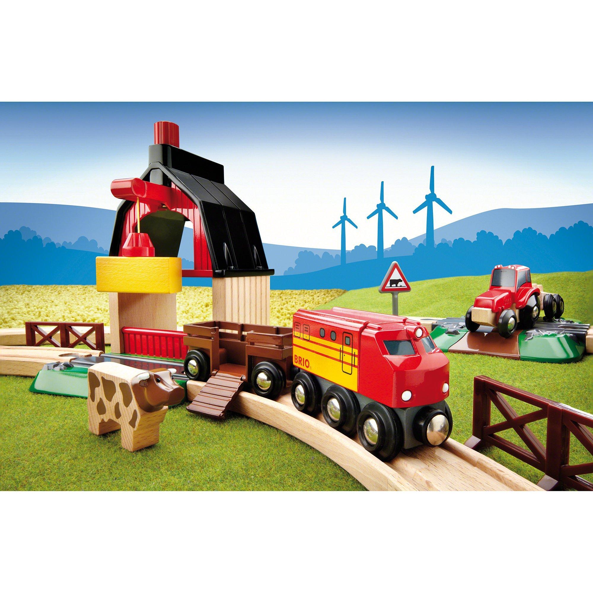 BRIO World Farm Railway Set FSC Certified Beech