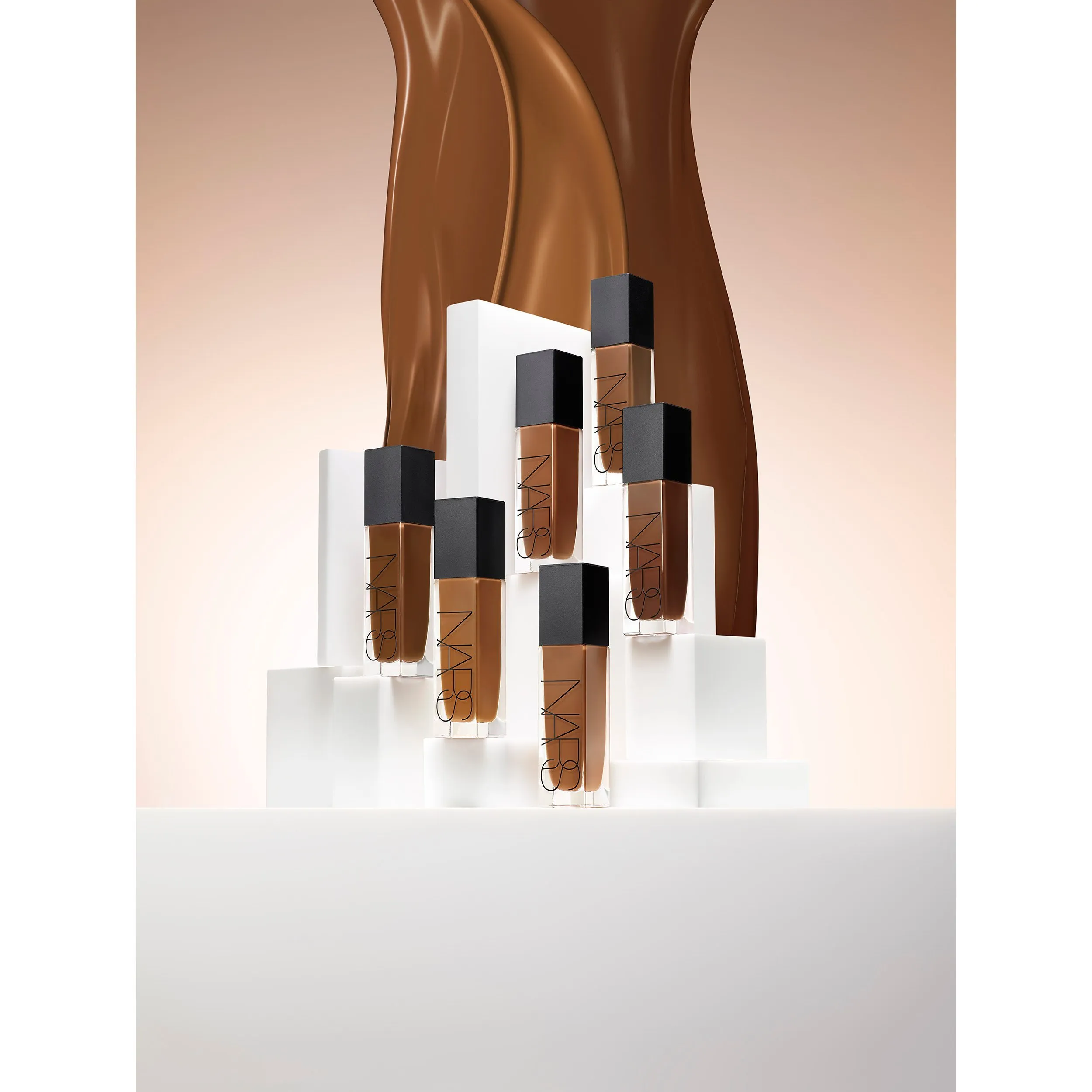 NARS Natural Radiant Longwear Foundation – Barcelona, 30 Ml, Mittlere Bis Hohe Deckkraft