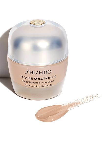 Shiseido Future Solution Radiance Foundation LX, Golden 3