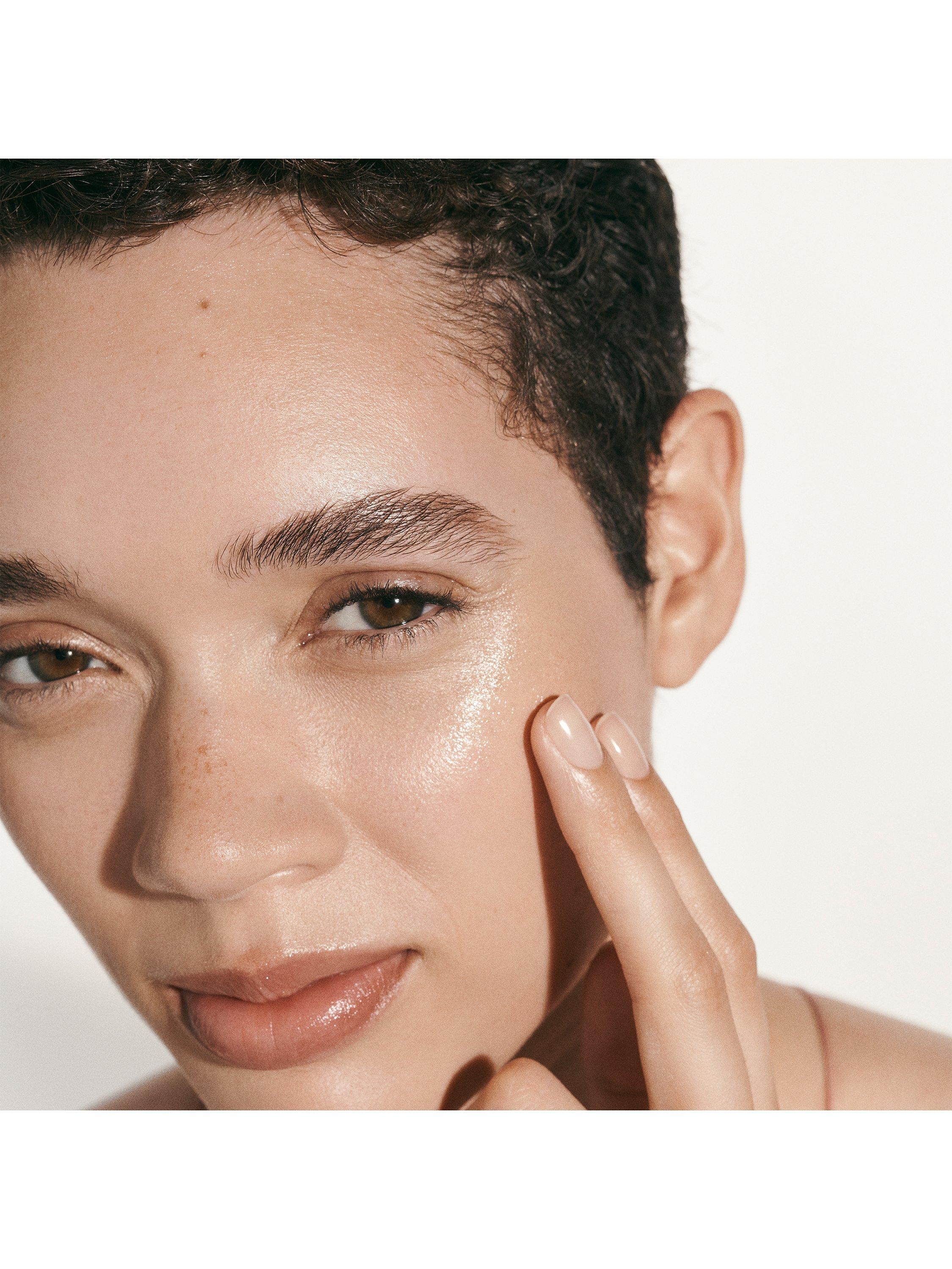 Product image 3 of 4, which shows La Mer The Moisturizing Cool Gel Cream, 30ml