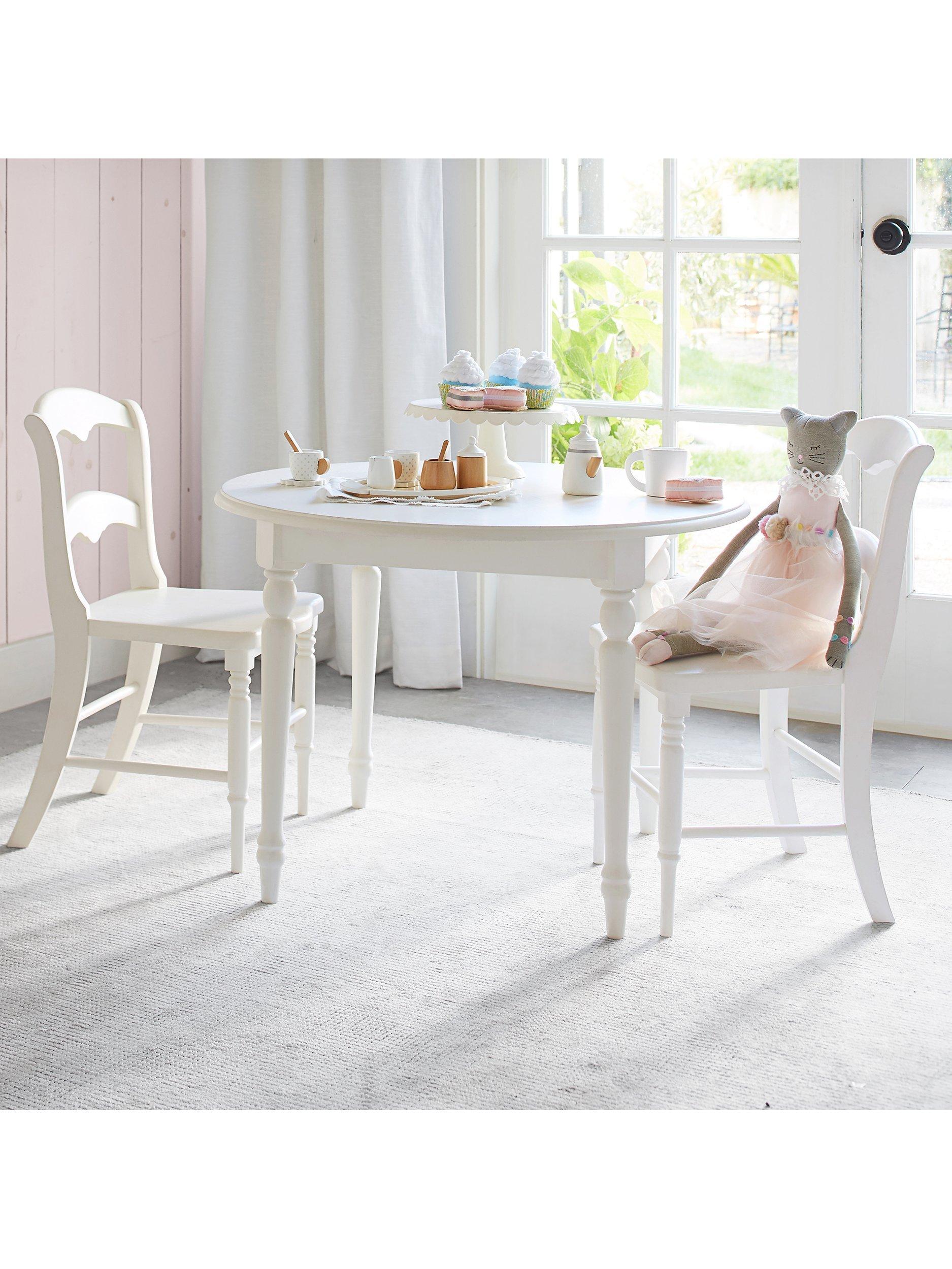 Pottery barn kids table and chair hotsell