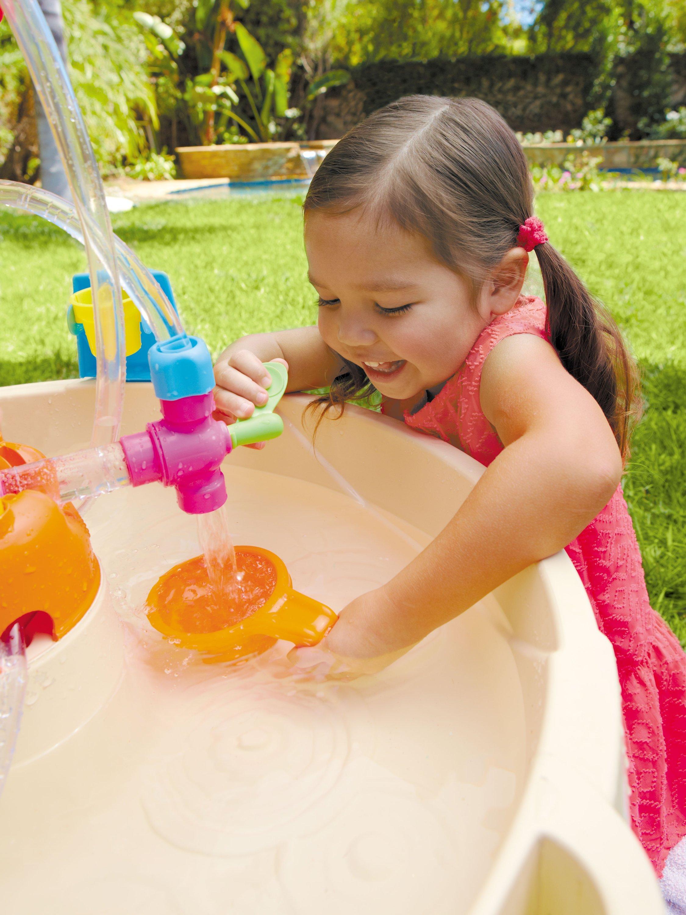 Little tikes fun factory water table online