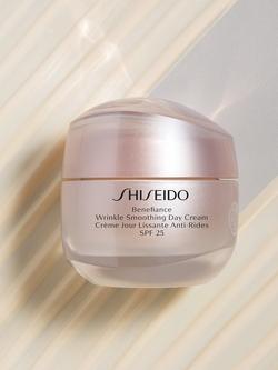Shiseido Benefiance Wrinkle Smoothing Day Cream SPF 25, 50ml - view 2, 