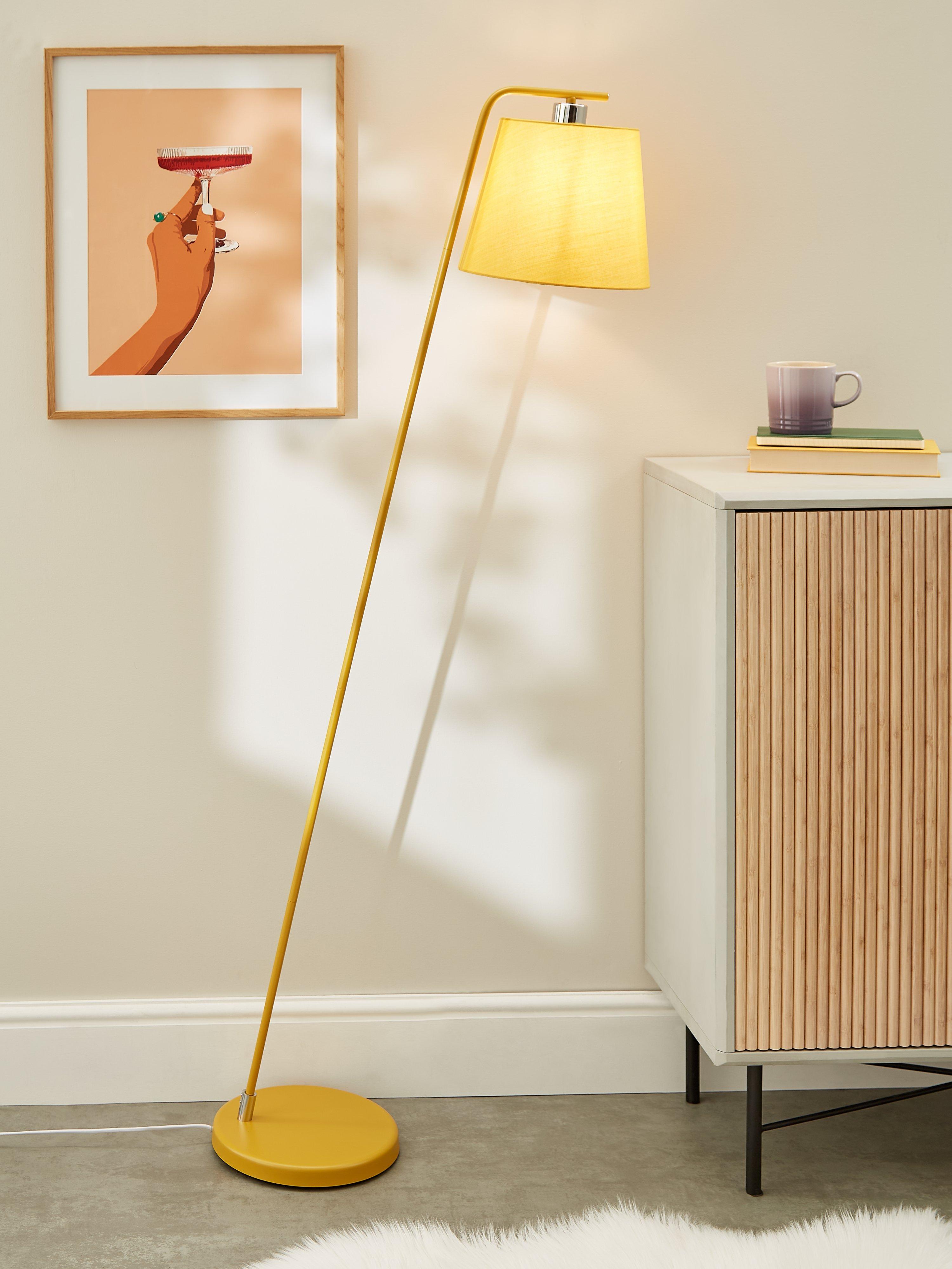 Mustard fashion coloured lamps