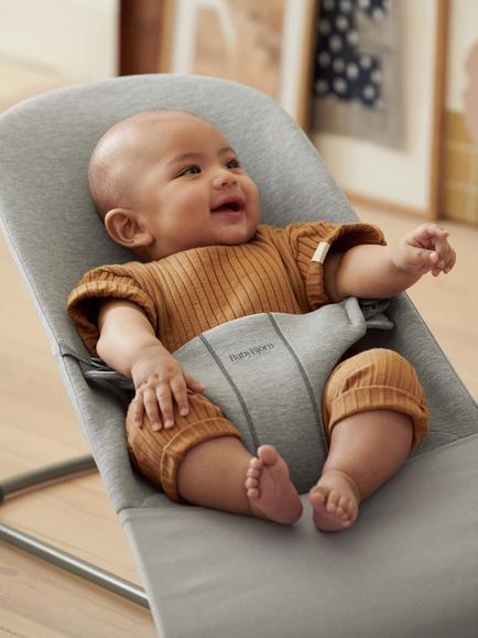 BabyBjörn Bliss 3D Jersey Baby Bouncer - view 2, Light Grey
