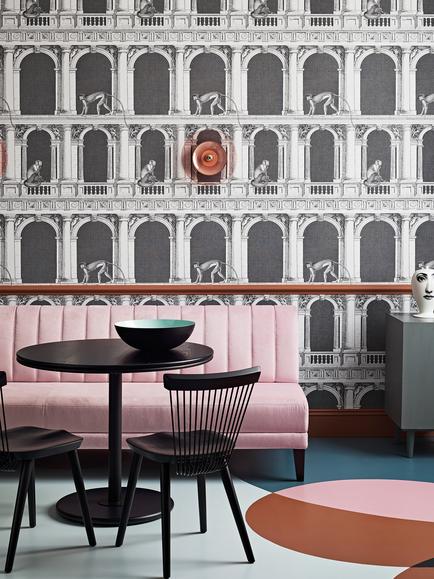Cole & Son Procuratie e Scimmie Wallpaper, 114/21041 - view 2, 114/21041