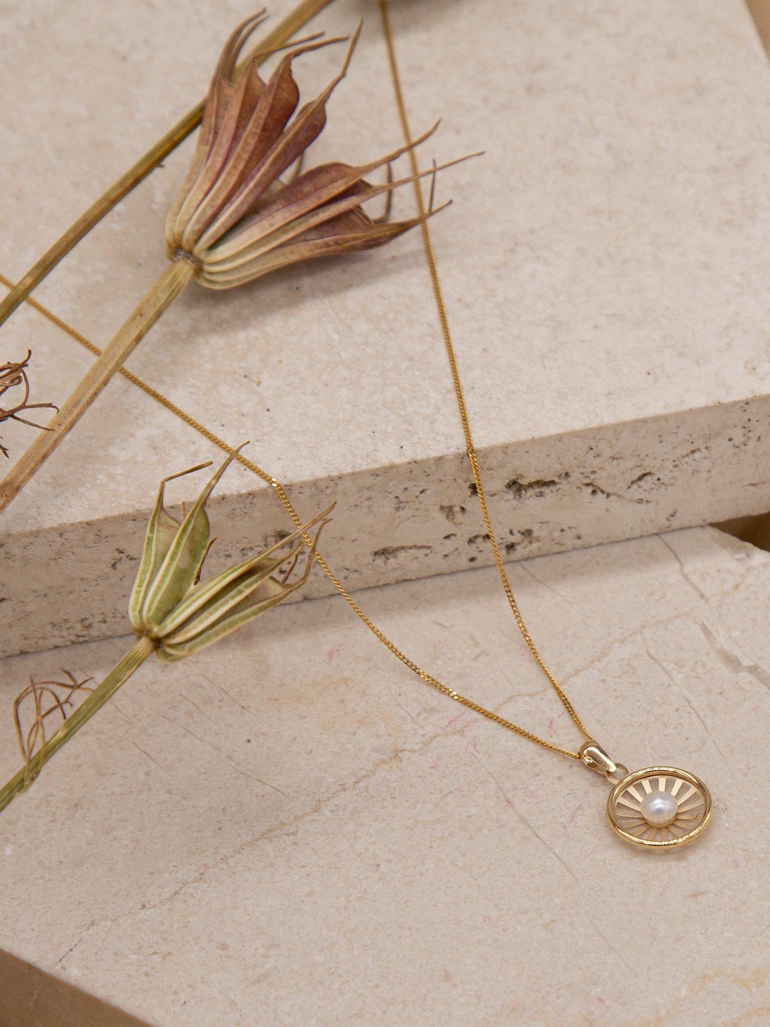 Product image 3 of 4, which shows IBB 9ct Gold Freshwater Pearl Sunray Pendant Necklace, Gold