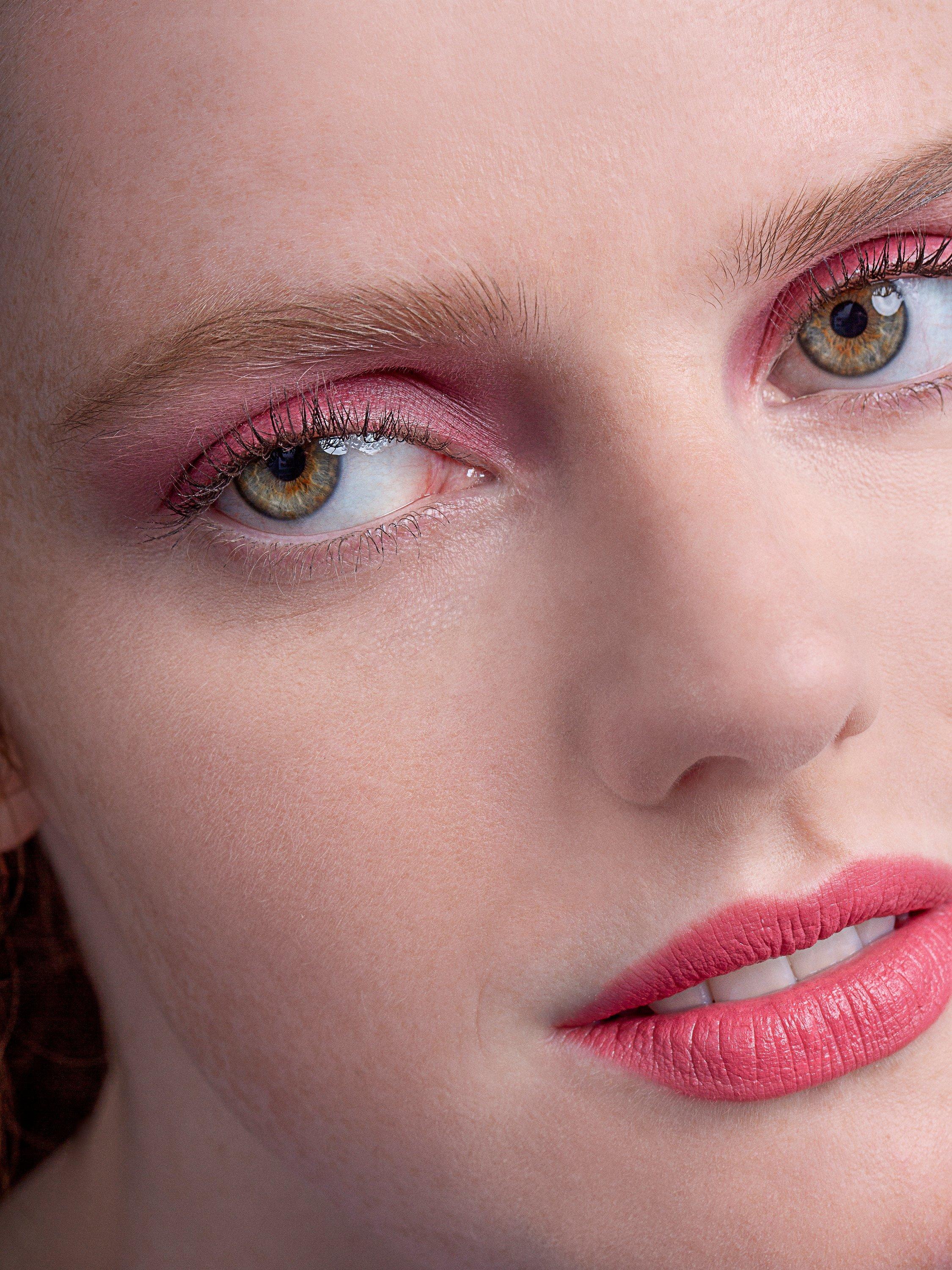 Product image 3 of 3, which shows Sisley-Paris Les Phyto Ombres Eyeshadow, 31 Metallic Pink