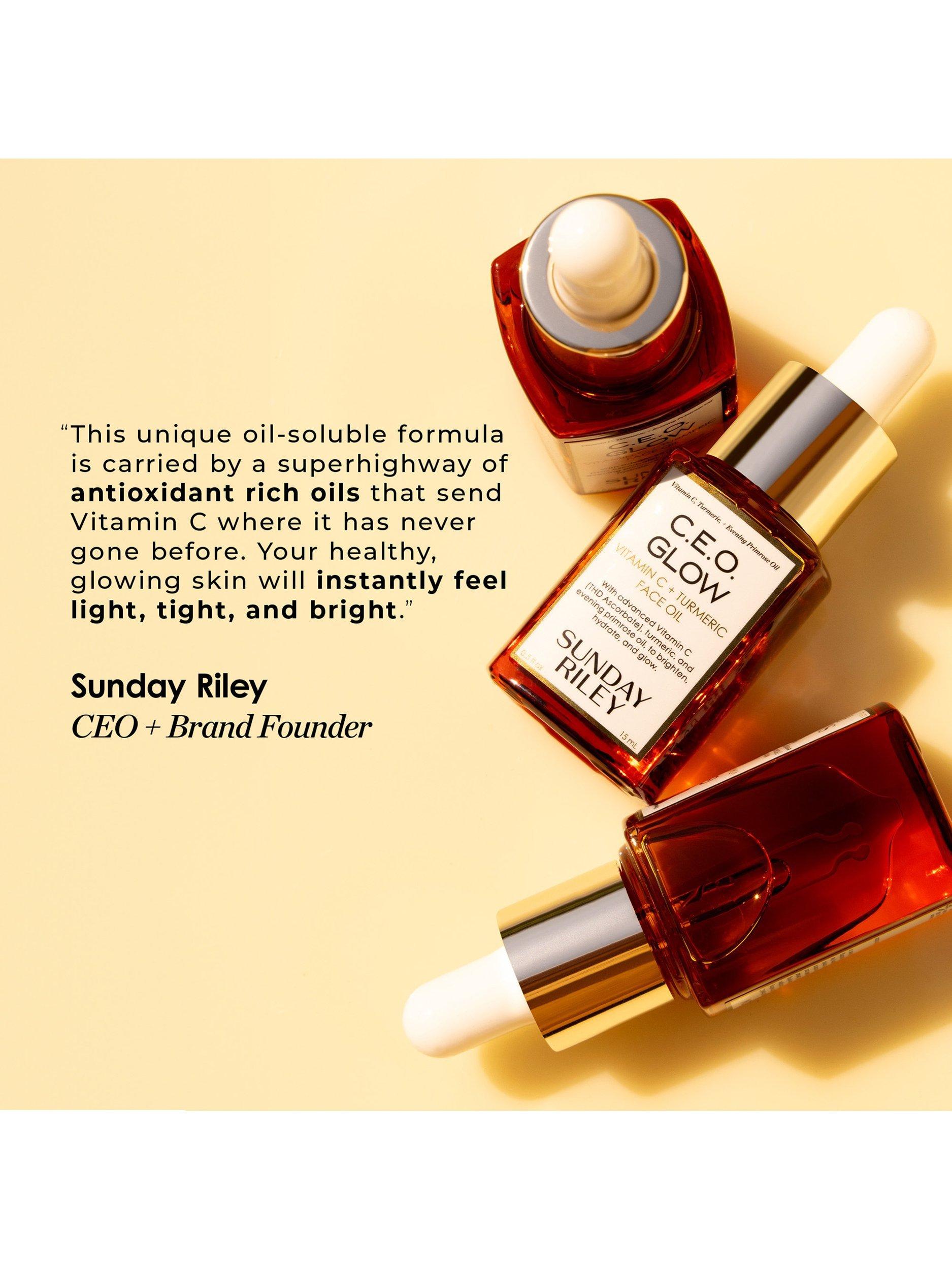 Product image 3 of 5, which shows Sunday Riley C.E.O. Glow Vitamin C and Turmeric Face Oil, 15ml