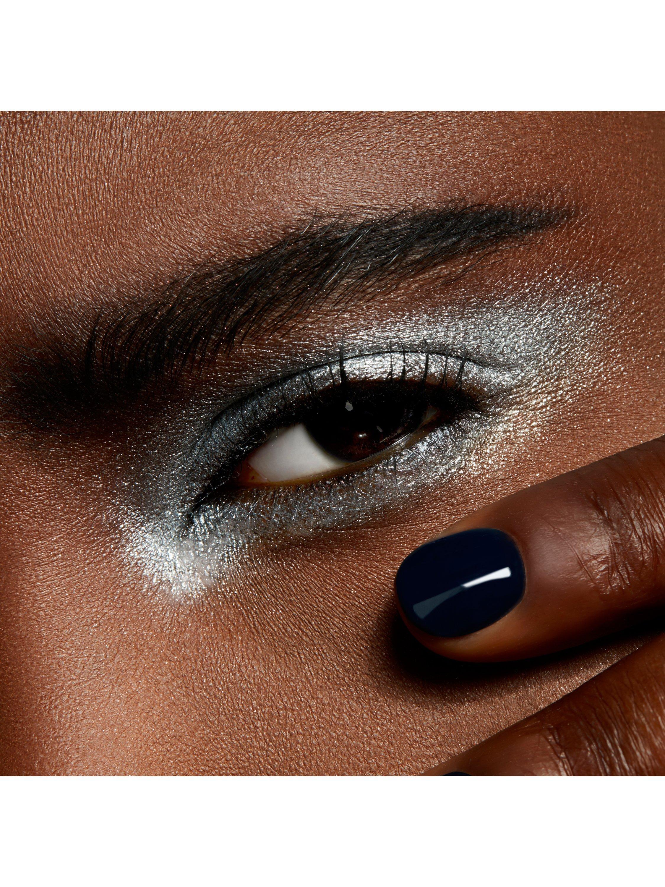 Product image 9 of 10, which shows MAC Dazzleshadow Extreme Eyeshadow, Discotheque