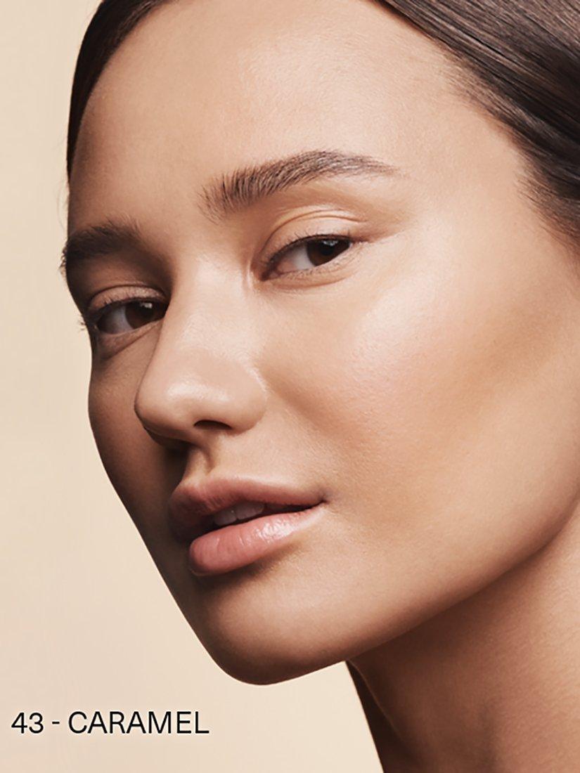 Product image 3 of 4, which shows La Mer The Powder Compact Foundation SPF 30, 43 Caramel