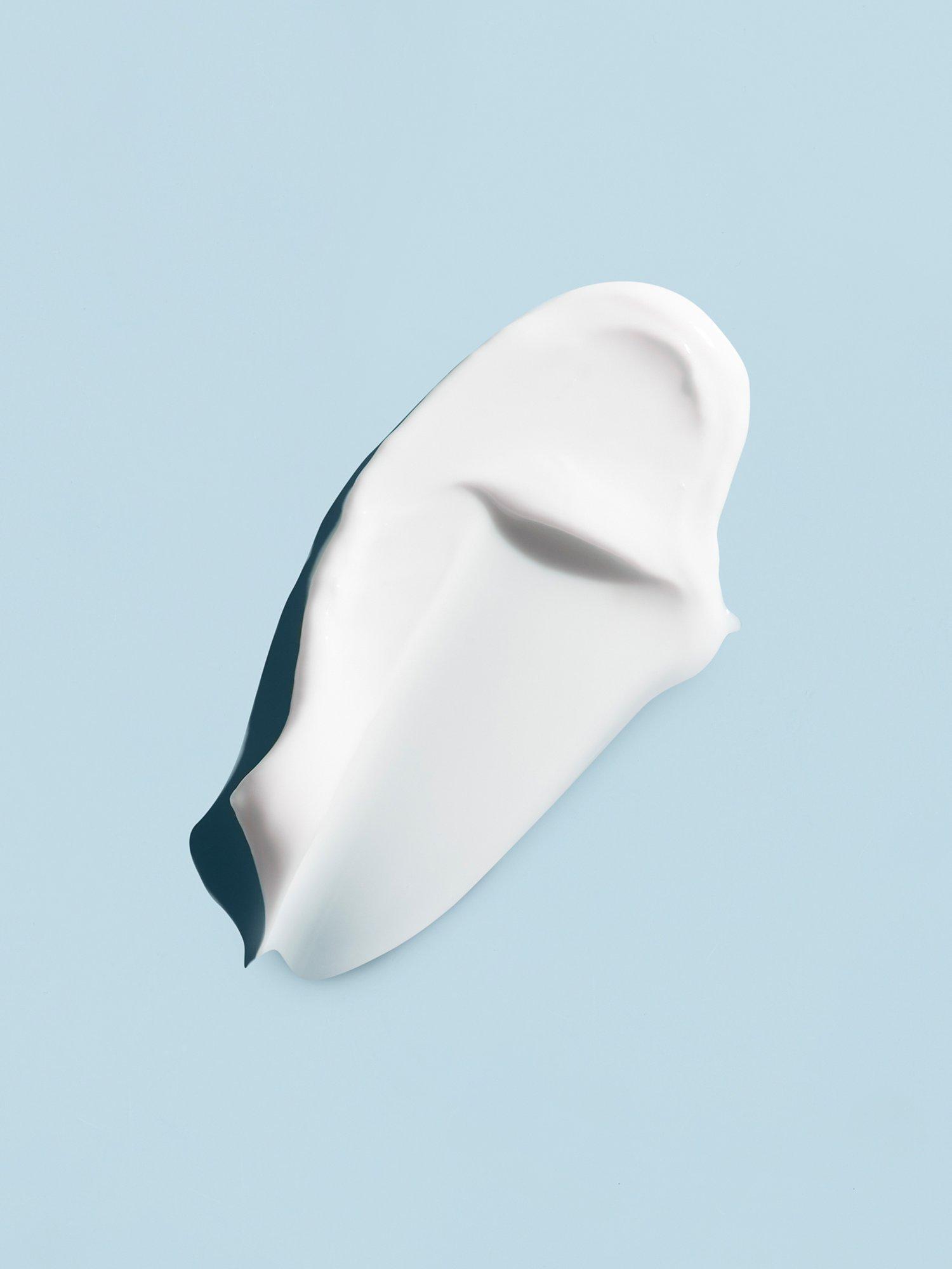 Product image 4 of 9, which shows Living Proof Perfect Hair Day Weightless Mask, 200ml
