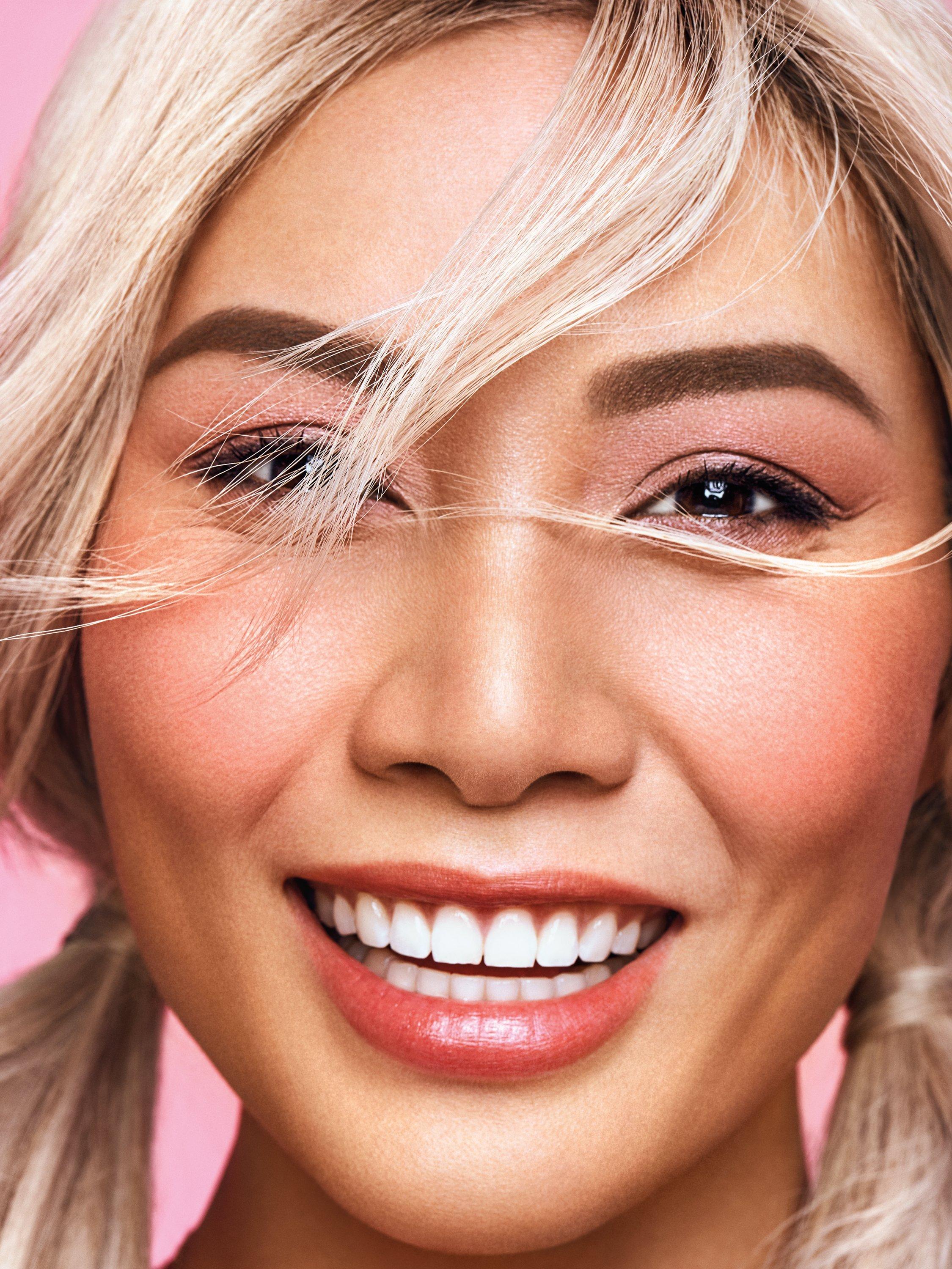 Product image 3 of 10, which shows Urban Decay All Nighter Ultra Glow Face Primer, 30ml