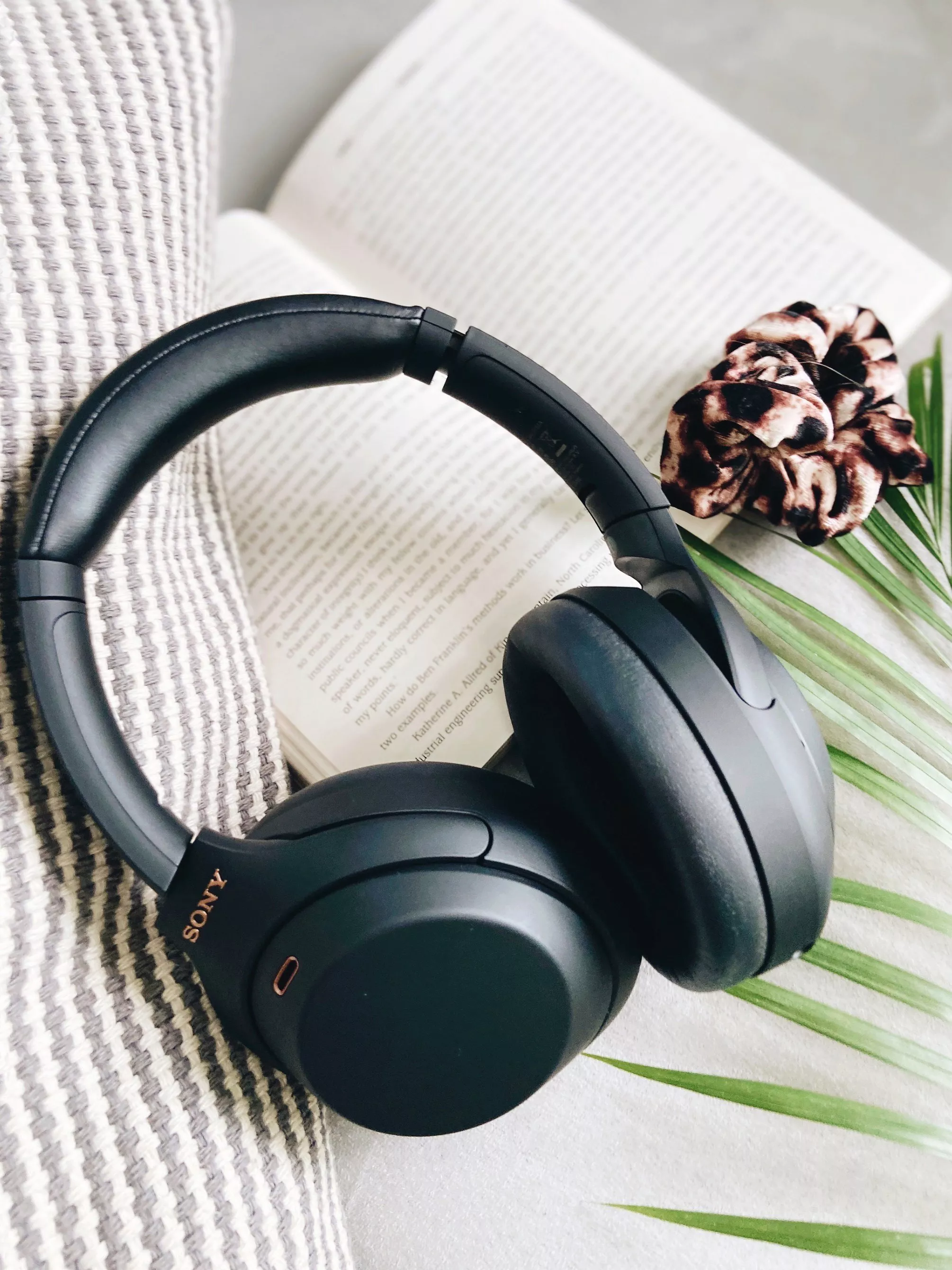 black bose over ear headphones