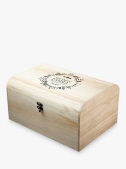 Treat Republic Personalised Traditional Family Christmas Eve Chest, Natural