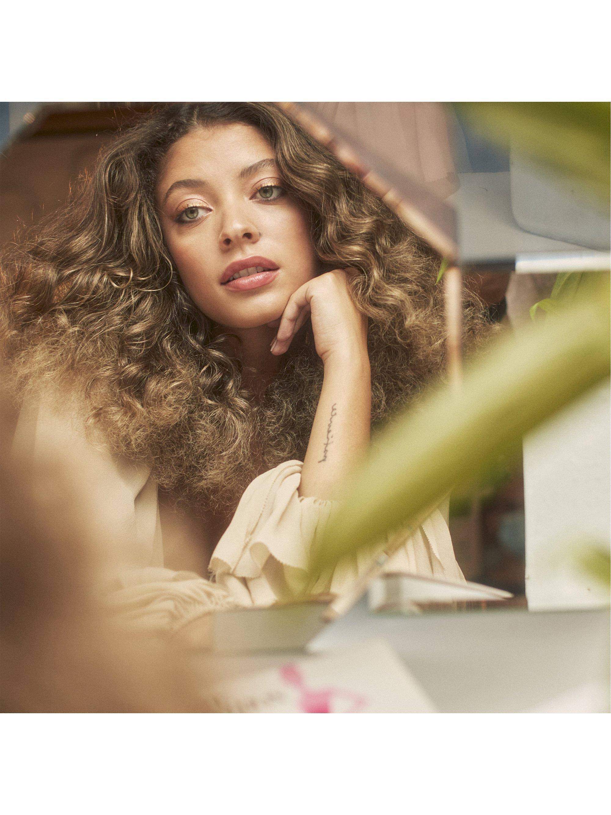 Product image 4 of 4, which shows Bumble and bumble Bond-Building Repair Hair Treatment, 125ml