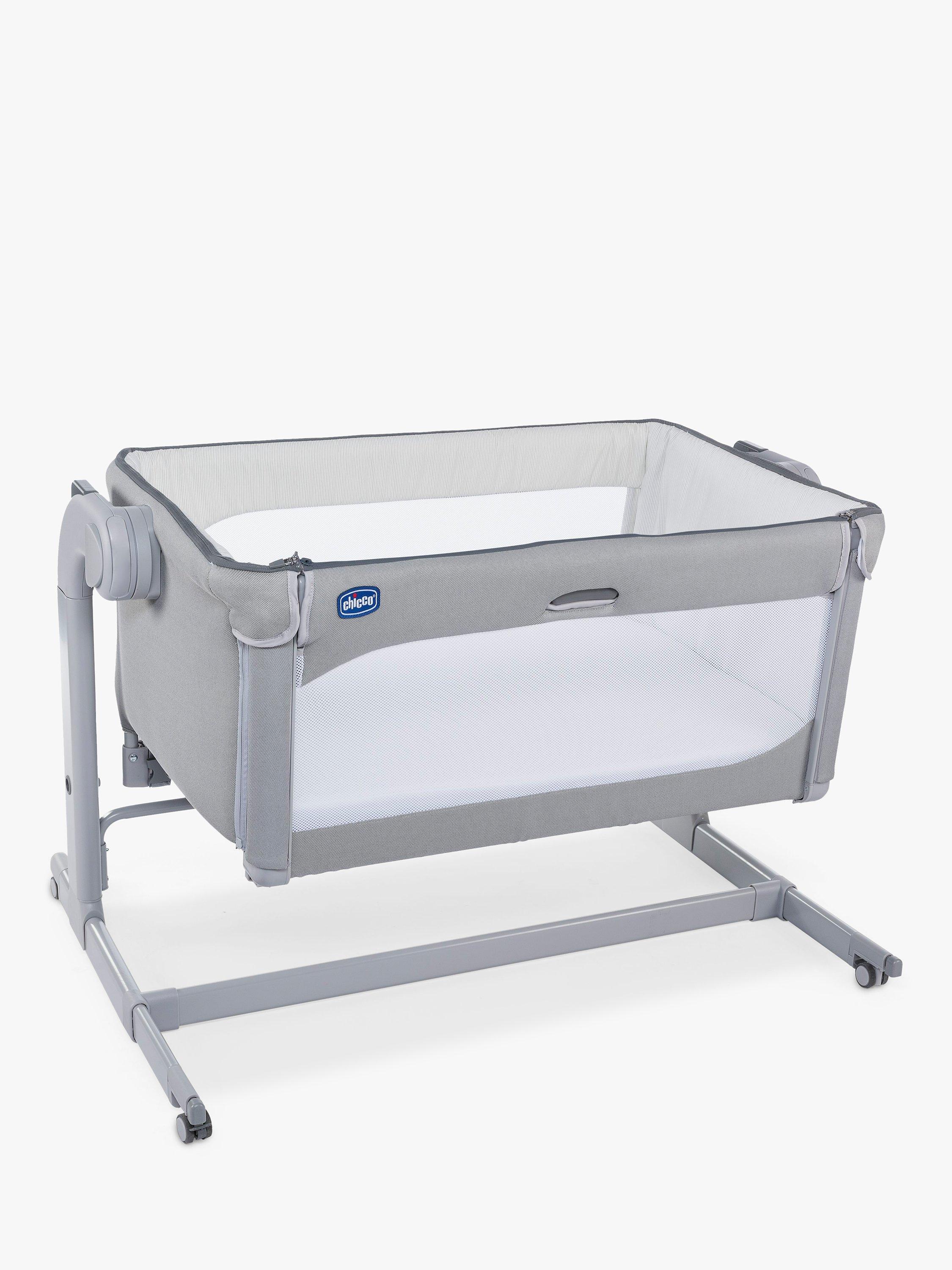Chicco Next 2 Me Magic 2 Bedside Crib, Cool Grey