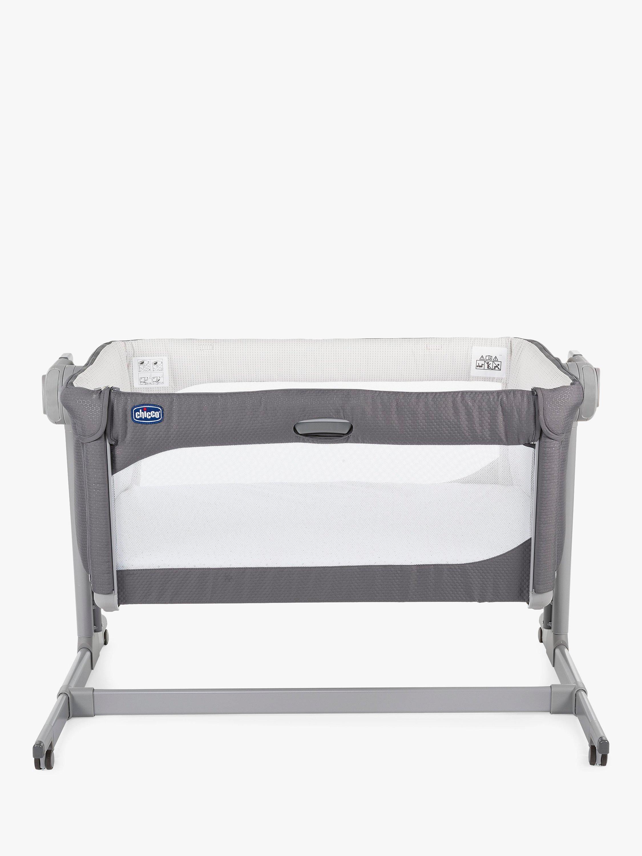 Chicco Next 2 Me Magic 2 Bedside Crib